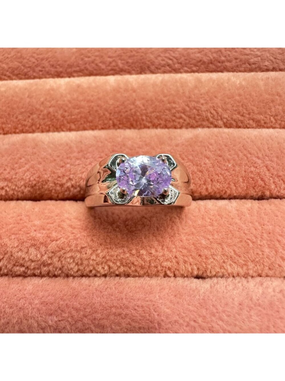 Silver-Tone Light Purple Cubic Zirconia Statement Band Ring Size 8 Lavender - Picture 4 of 11